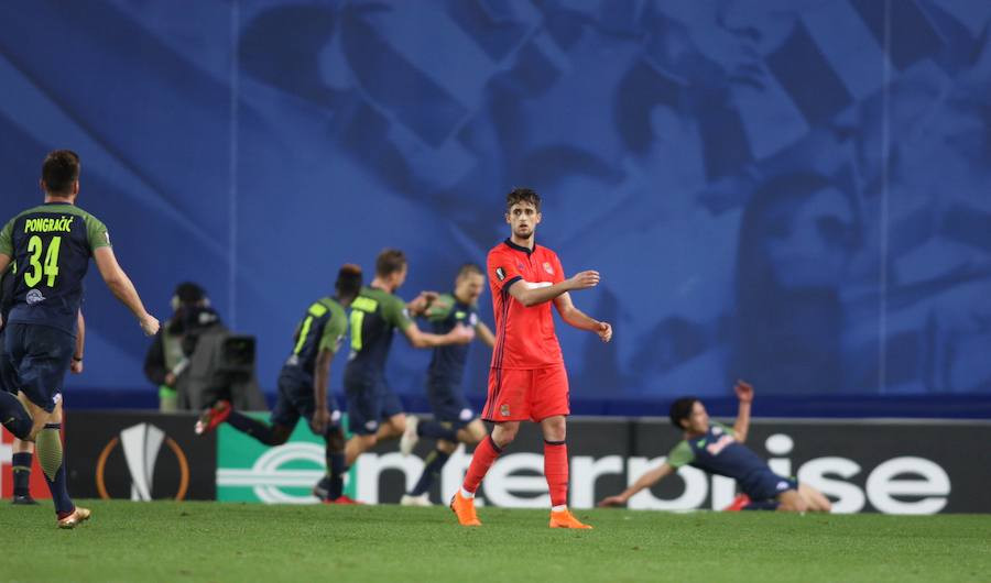 El partido entre la Real Sociedad y el Salzburgo en Anoeta, en imágenes