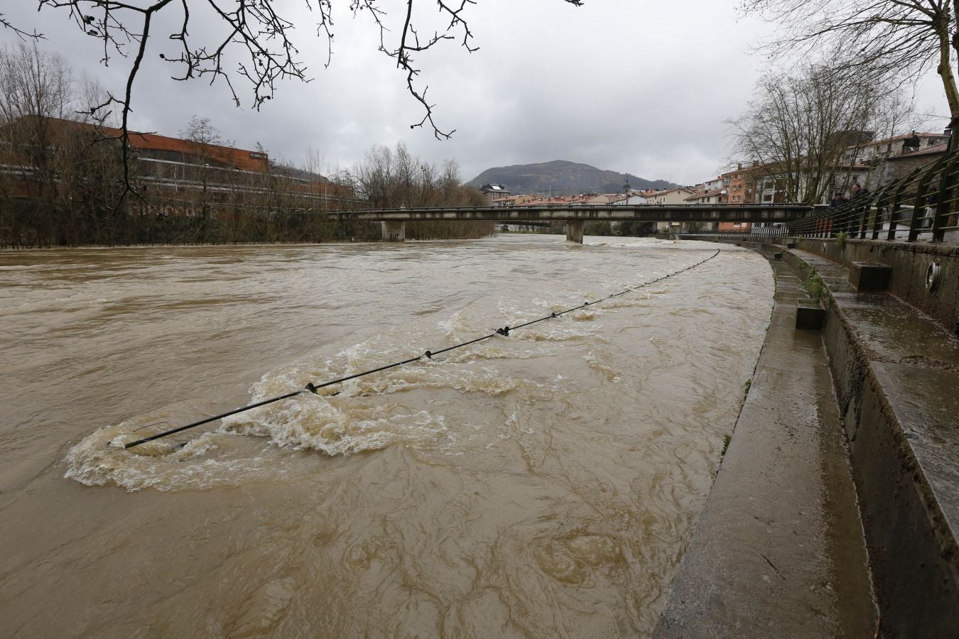 Inundaciones puntuales de los ríos guipuzcoanos tras las intensas lluvias de los últimos días. 