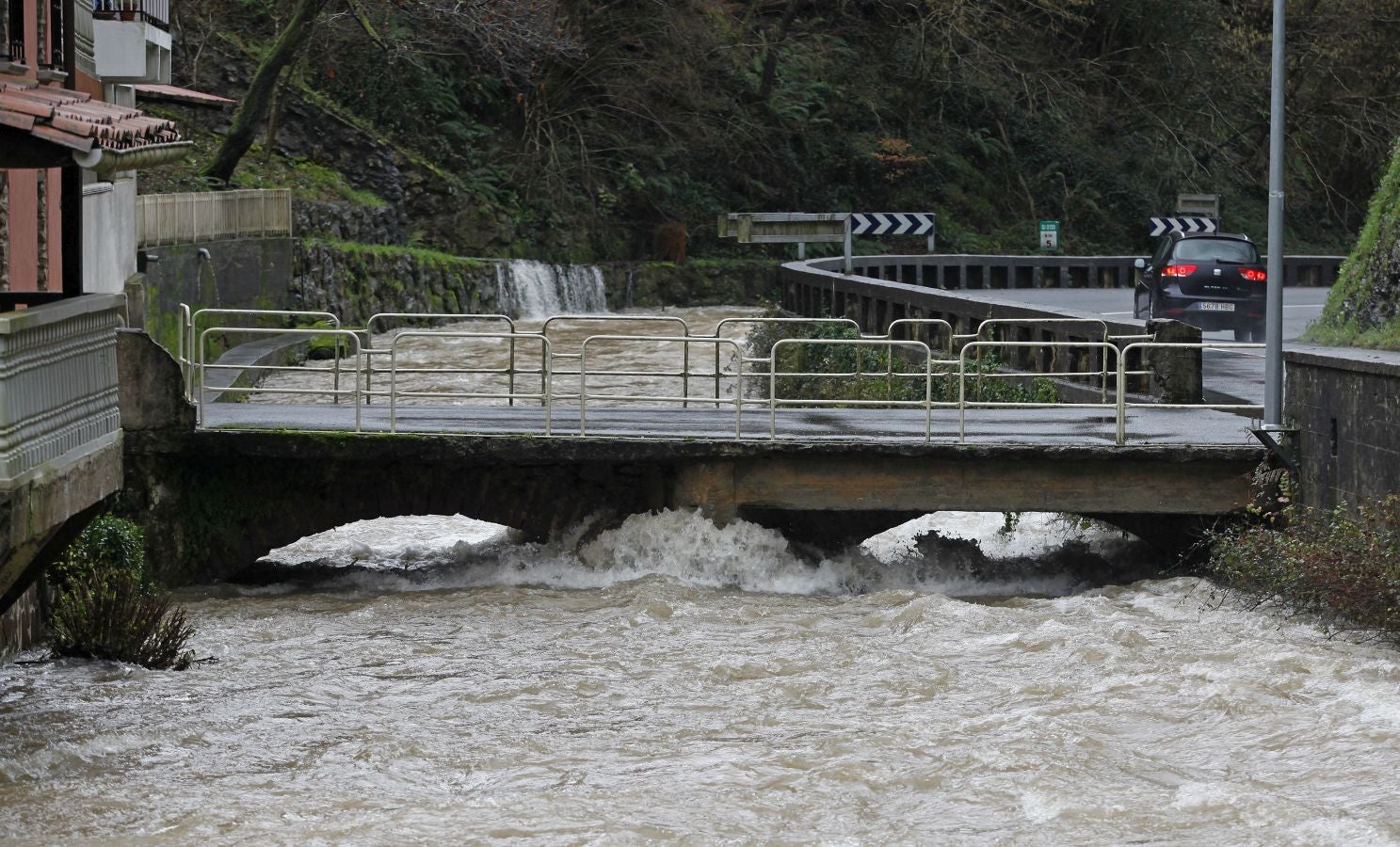 Inundaciones puntuales de los ríos guipuzcoanos tras las intensas lluvias de los últimos días. 