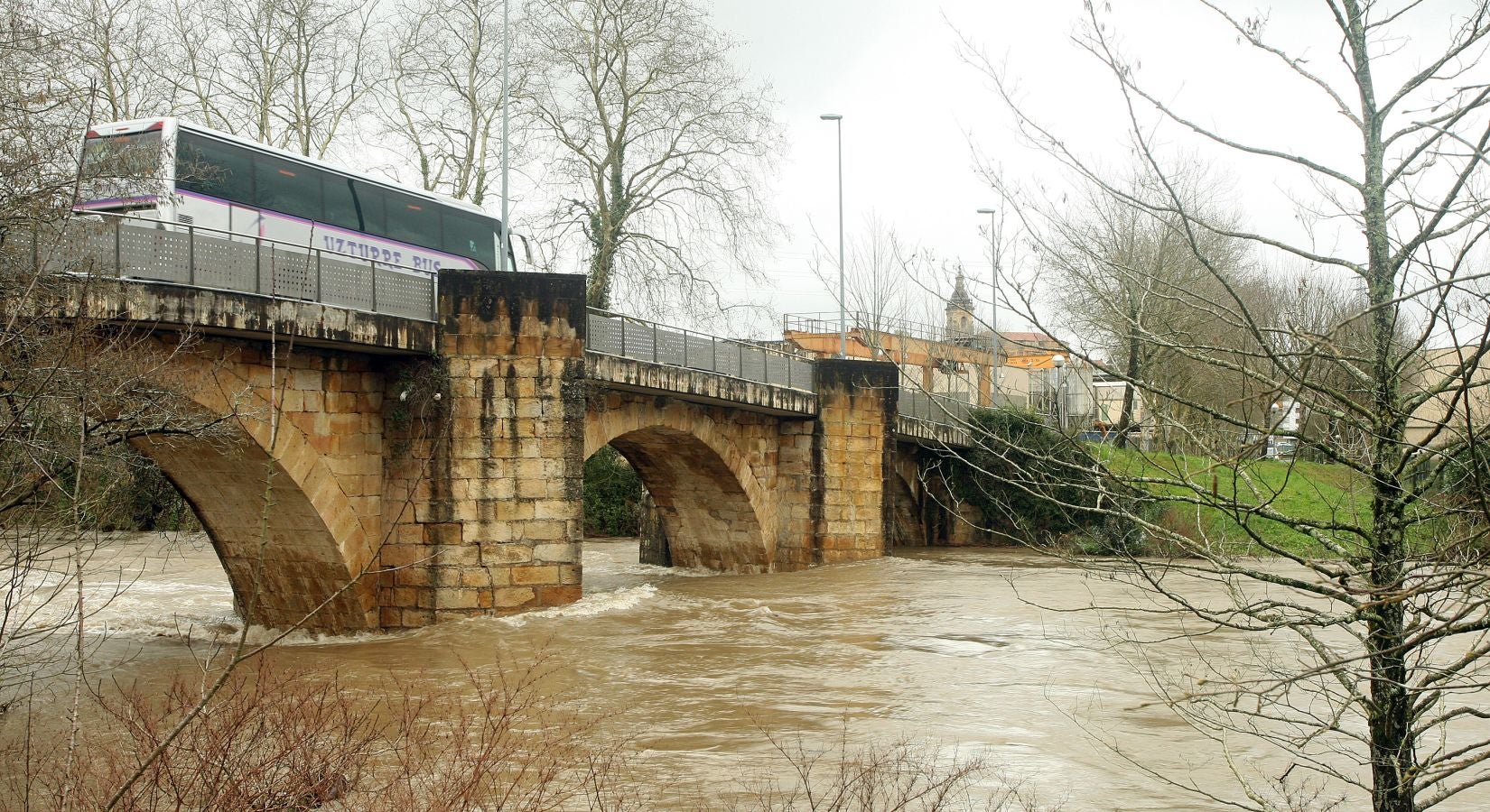Inundaciones puntuales de los ríos guipuzcoanos tras las intensas lluvias de los últimos días. 