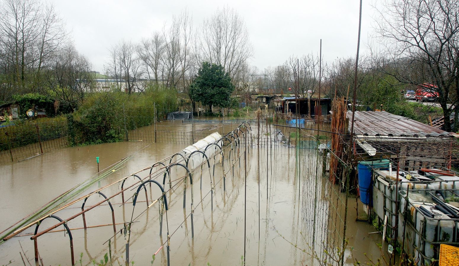 Inundaciones puntuales de los ríos guipuzcoanos tras las intensas lluvias de los últimos días. 