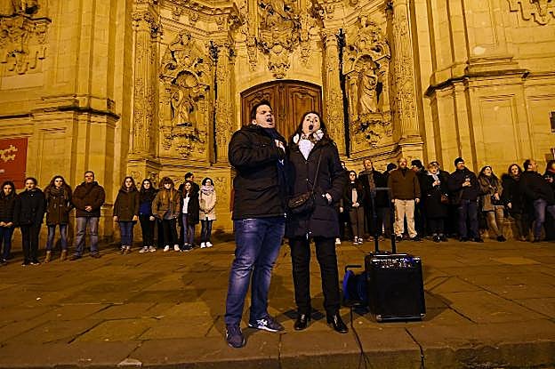 Ainhoa Garmendia y los cantantes de Opus Lirica dieron un adelanto del estreno del Kursaal. 