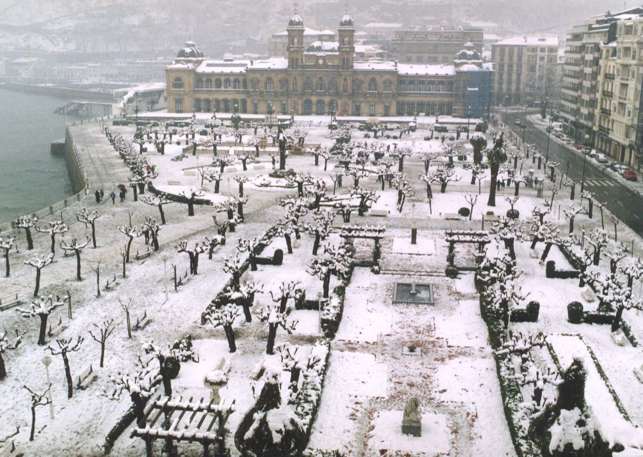 A primeras horas de la mañana del 20 de febrero de 1996 la nieve comenzó a caer sobre San Sebastián. Todo empeoró al día siguiente