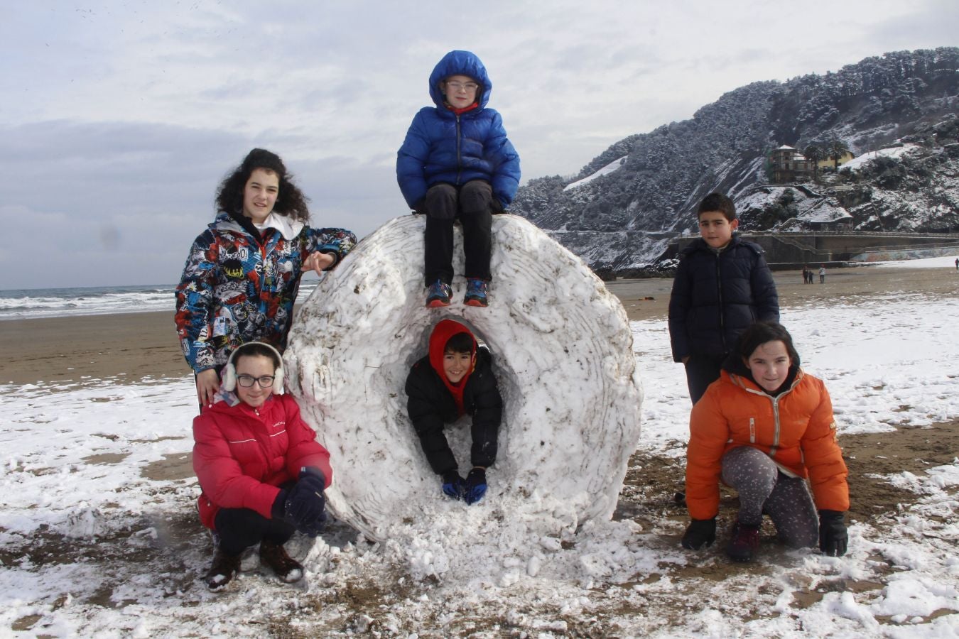 Fotos: Deba amanece nevada