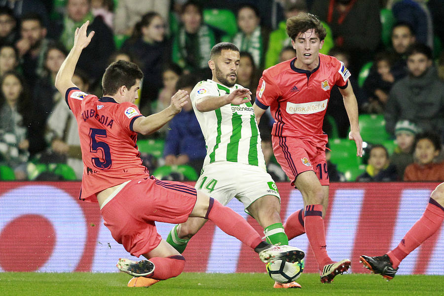 Moyá ha sido uno de los protagonistas del Betis - Real Sociedad con su debut como portero txuri-urdin