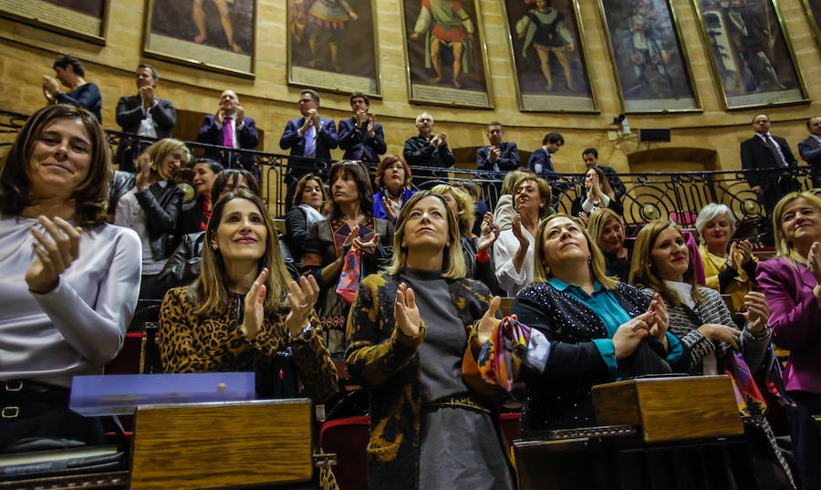 La casa de Juntas de Gernika acoge la segunda asamblea extraordinaria de mujeres electas para denunciar los techos de cristal a los que se enfrentan las mujeres.