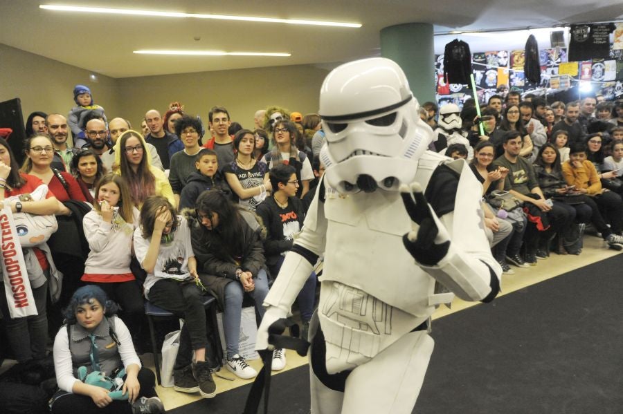 El concurso de cosplay y los premios a los maestros del cómic centran la segunda jornada del Salon Internacional del Cómic y Manga de San Sebastián