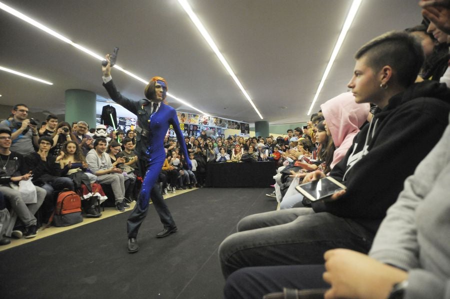El concurso de cosplay y los premios a los maestros del cómic centran la segunda jornada del Salon Internacional del Cómic y Manga de San Sebastián
