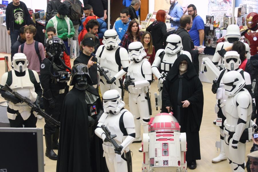 El concurso de cosplay y los premios a los maestros del cómic centran la segunda jornada del Salon Internacional del Cómic y Manga de San Sebastián