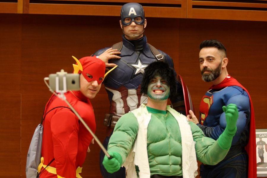 El concurso de cosplay y los premios a los maestros del cómic centran la segunda jornada del Salon Internacional del Cómic y Manga de San Sebastián