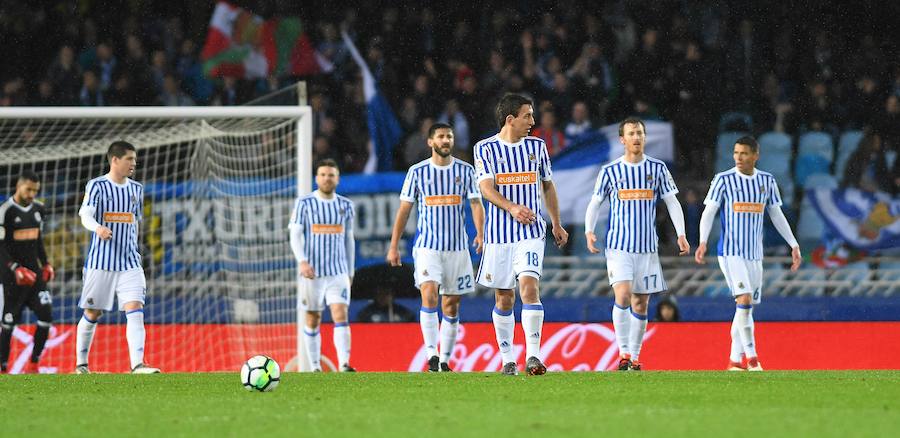 Partido bajo la lluvia en Anoeta entre la Real Sociedad y el Getafe