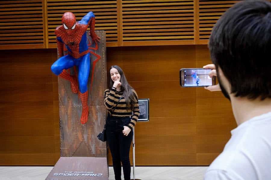 La notable afluencia de visitantes al salón evidencia el tirón del universo del cómic entre los aficionados