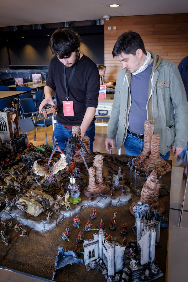 La notable afluencia de visitantes al salón evidencia el tirón del universo del cómic entre los aficionados