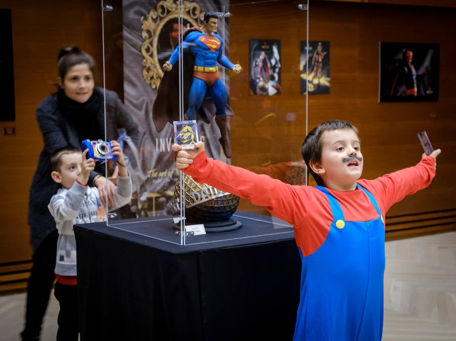 La notable afluencia de visitantes al salón evidencia el tirón del universo del cómic entre los aficionados