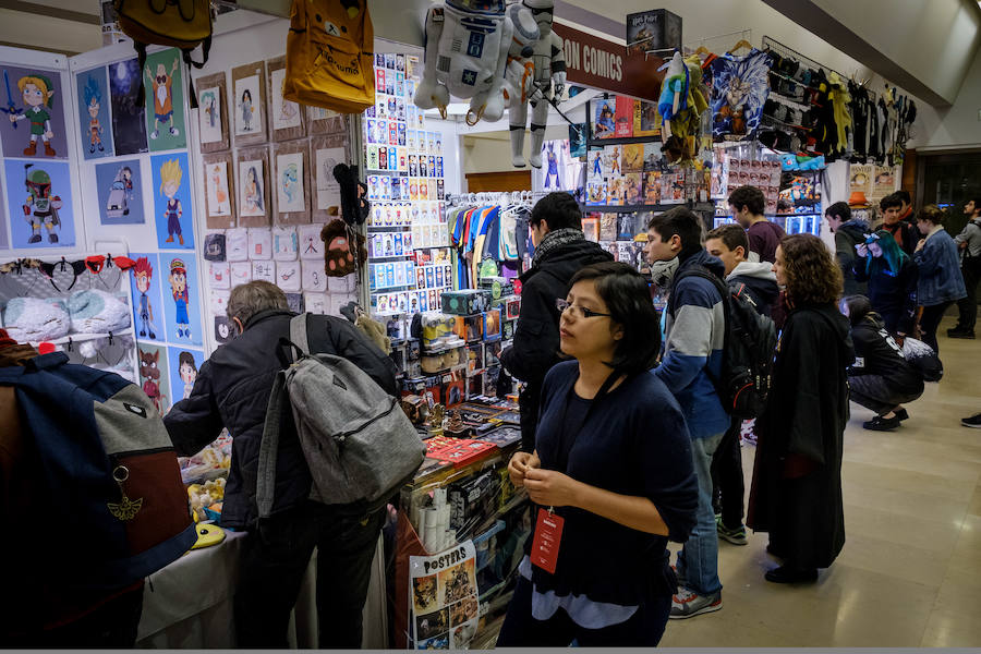 La notable afluencia de visitantes al salón evidencia el tirón del universo del cómic entre los aficionados