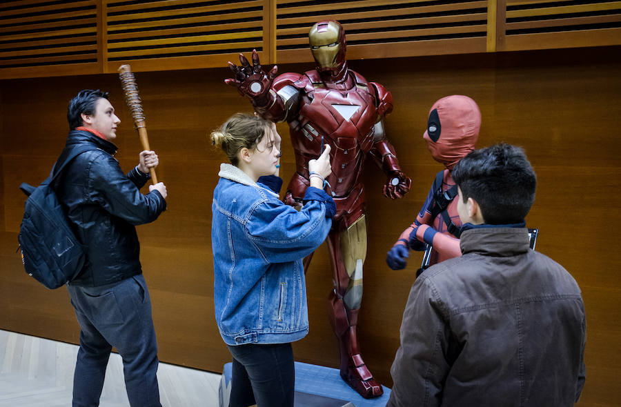 La notable afluencia de visitantes al salón evidencia el tirón del universo del cómic entre los aficionados
