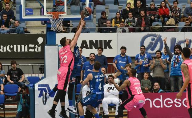 Partido entre el GBC y el Estudiantes.