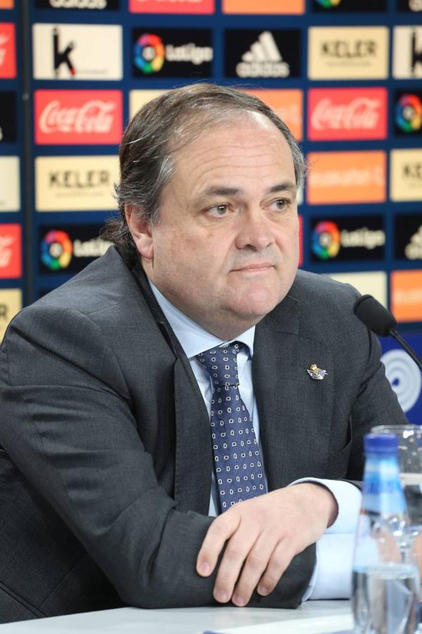 Imanol Alguacil ha sido presentado como nuevo entrenador de la Real Sociedad, sustituyendo de este modo a Eusebio Sacristán. Mikel Labaka será su segundo entrenador.