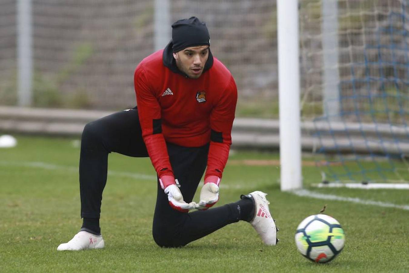 Eusebio y Loren han acudido a las instalaciones antes de la sesión para despedirse de la plantilla
