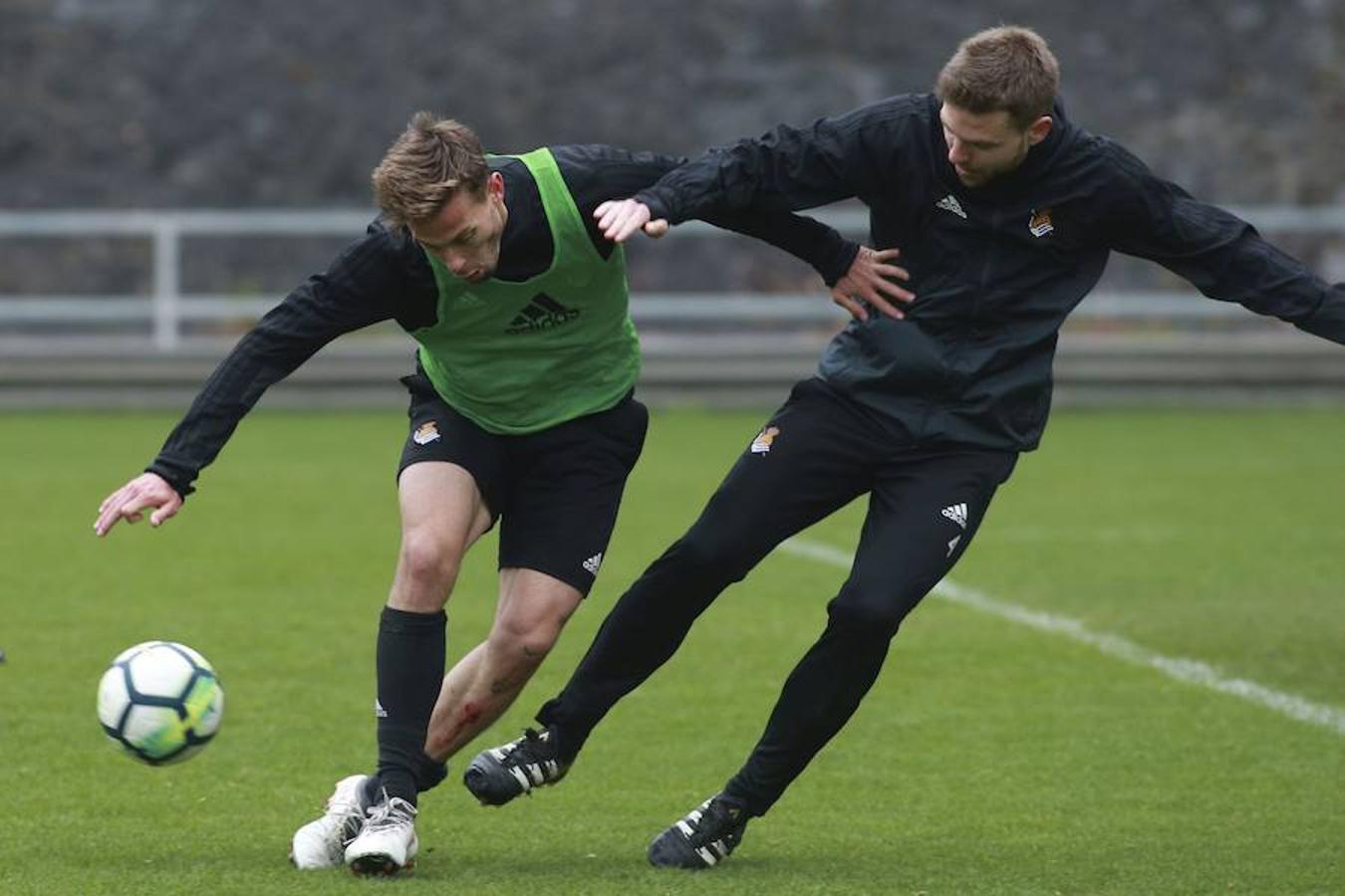 Eusebio y Loren han acudido a las instalaciones antes de la sesión para despedirse de la plantilla