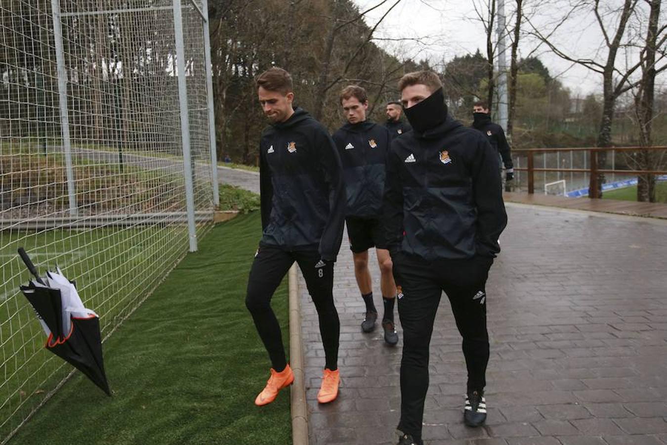 Eusebio y Loren han acudido a las instalaciones antes de la sesión para despedirse de la plantilla