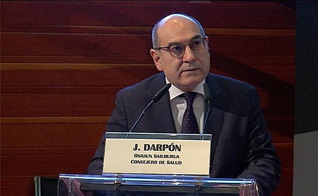 El consejero de salud, Jon Darpón. 