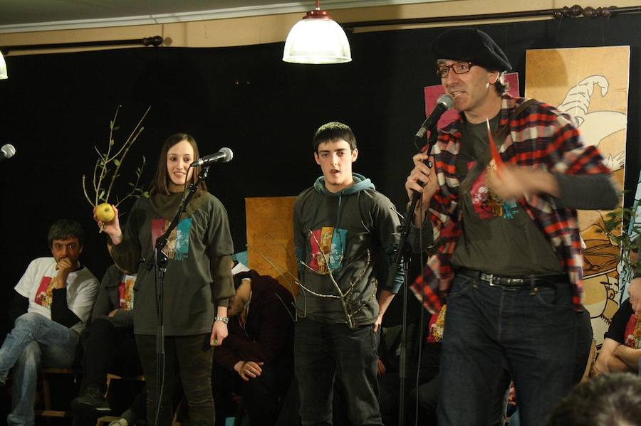 Ia 200 lagunen aurrean aritu ziren finalera iritsitako taldeak. Leitzarrak nagusitu ziren azkenean, baina denak izan ziren garaile