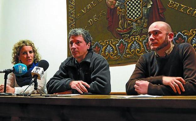 Maritorena, Otondo y Soto, en el ayuntamiento. 