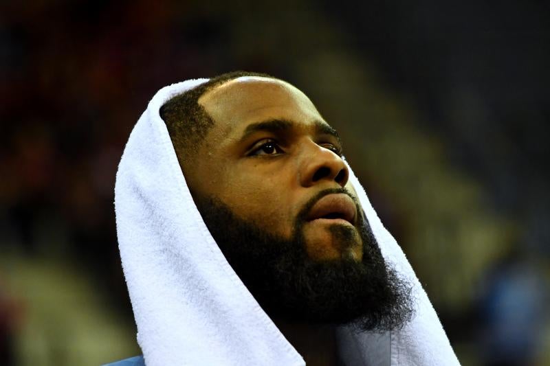 El Baskonia se lleva la victoria, 72-84. Los alaveses hacen valer su calidad para imponerse a un Gipuzkoa Basket que brilló en la primera mitad pero que tuvo que hincar la rodilla ante un rival superior.