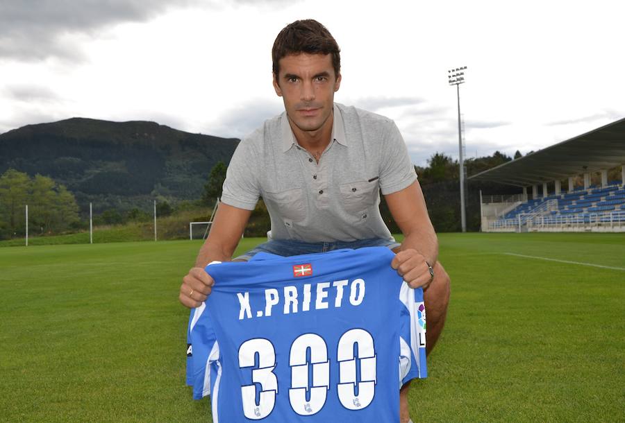En 2012, Prieto cumplió 300 partidos con la Real Sociedad. 