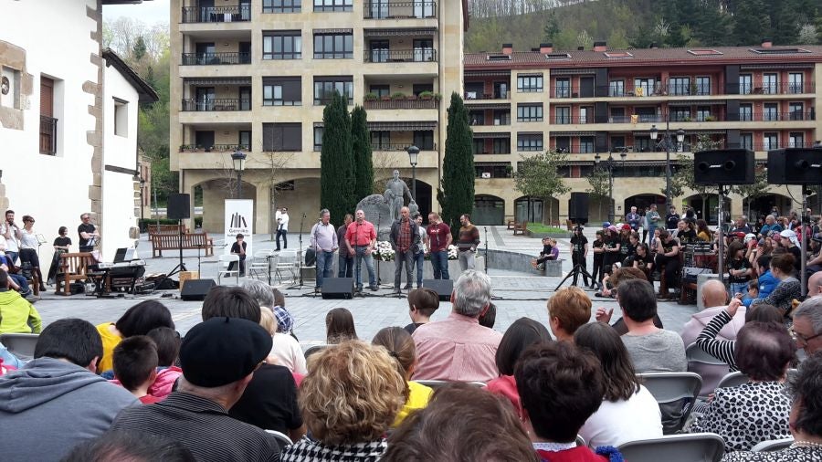 Fotos: Homenaje a Lazkao Txiki