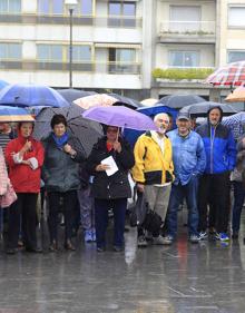Imagen secundaria 2 - Tres momentos de la concentración de San Sebastián