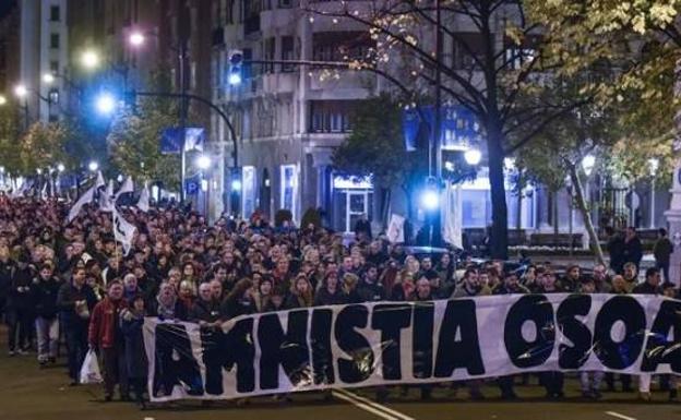 Manifestación realizada en Bilbao a favor de ATA. 