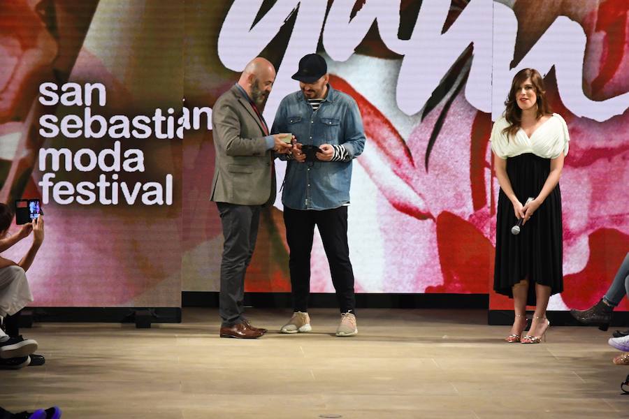 La la Iglesia del Museo San Telmo ha acogido este sábado por la tarde las propuestas primavera-verano correspondientes a diez marcas con sede en Gipuzkoa, dentro del San Sebastián Moda Festival.