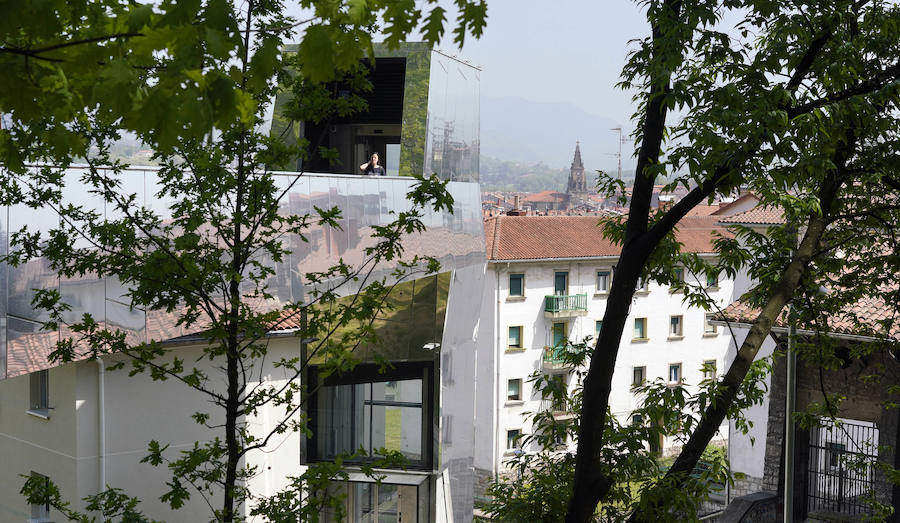 Los municipios de la bahía de Pasaia se benefician de ayudas forales que permiten acometer mejoras urbanísticas y crear nuevos equipamientos. La Diputación y las localidades implicadas han firmado un nuevo convenio que suma 8,4 millones en cuatro años