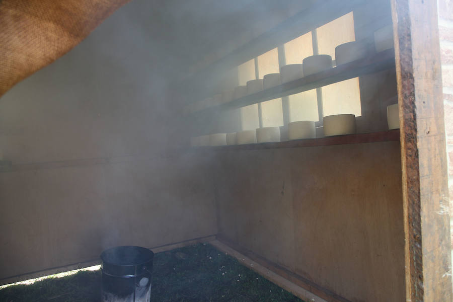 Idiazabal ha vivido este domingo una nueva edición de la Feria del Queso Vasco.