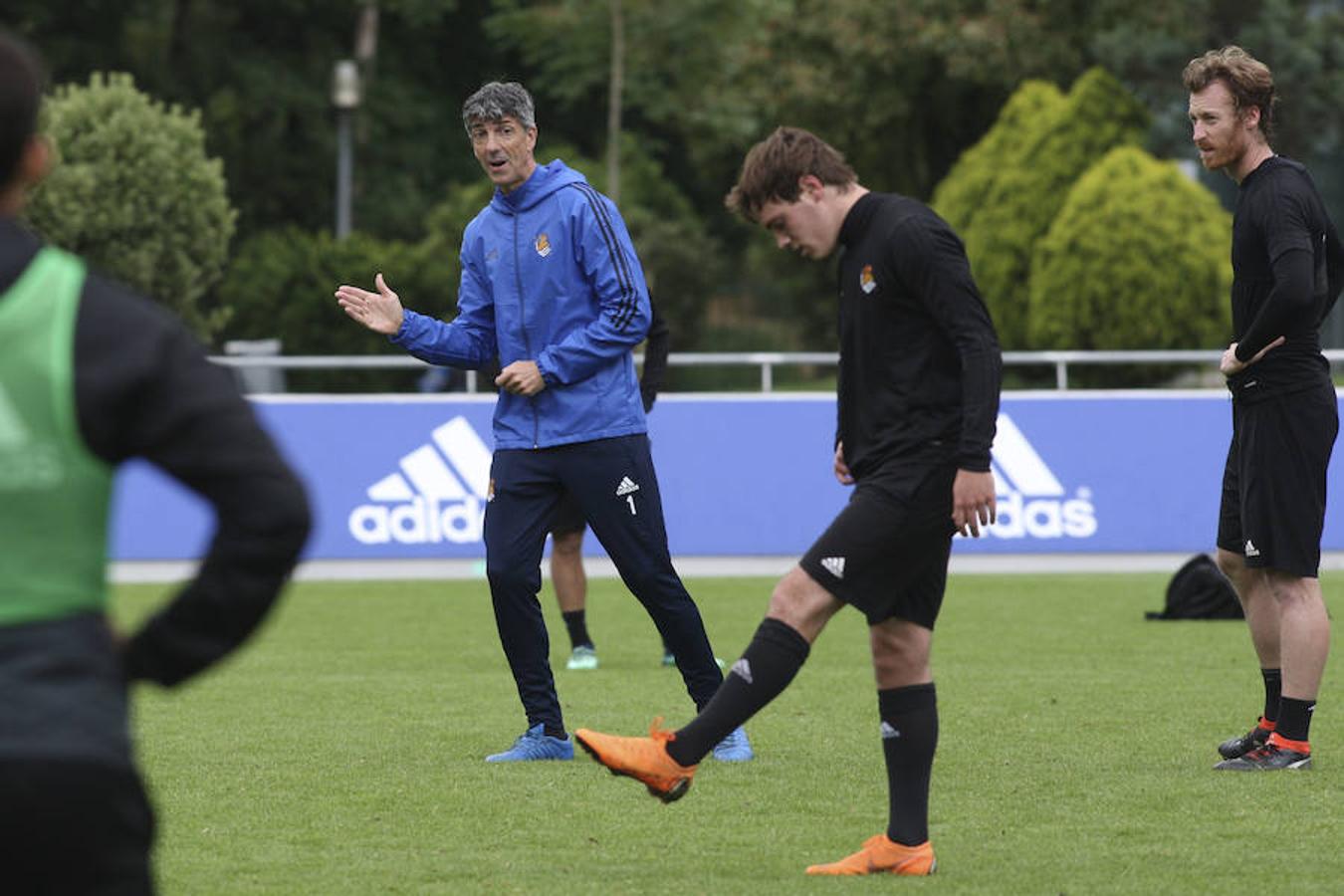 El equipo txuri-urdin se ha ejercitado con la baja de Héctor Moreno y la novedad de Le Normand 