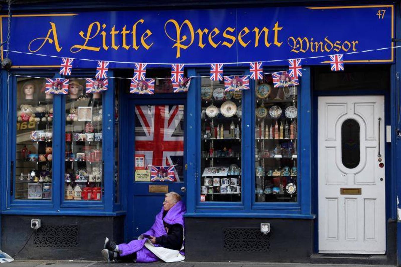 Los británicos se han volcado con la boda del príncipe Harry y Meghan Markle. Todo está preparado para celebrar el enlace que tendrá lugar el sábado en Londres. 