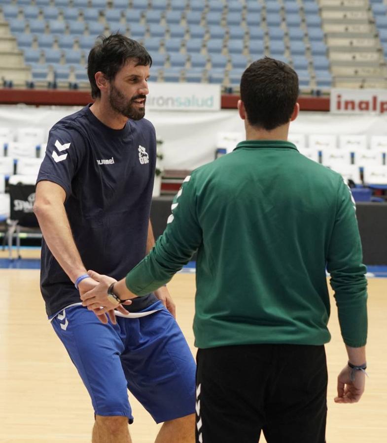 El jugador Asier de la Iglesia, que padece esclerosis múltiple, jugará este domingo en ACB con el Gipuzkoa Basket.