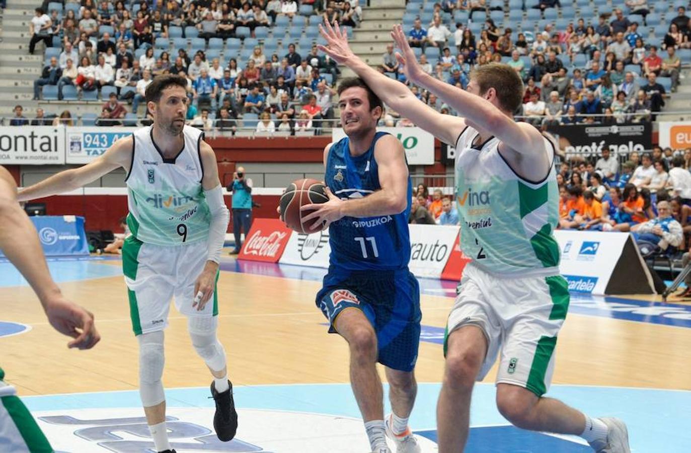 El Delteco GBC se ha despedido de la temporada con una victoria en Illumen. Así, el equipo finaliza su extraordinaria campaña que tuvo su colofón hace unas semanas con la permanencia matemática en este año de regreso a la ACB. 