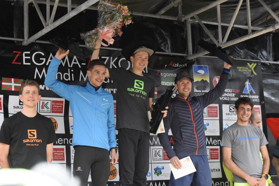 El joven suizo Rémi Bonnet (23 años) se ha impuesto en la categoría masculina de la Zegama-Aizkorri tras completar la prueba en 3:53:57.