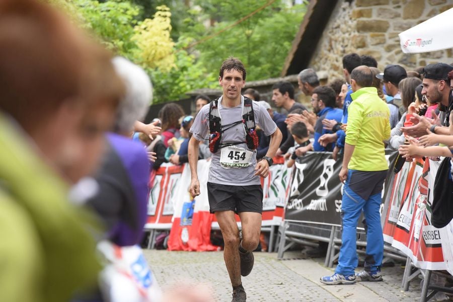 El joven suizo Rémi Bonnet (23 años) se ha impuesto en la categoría masculina de la Zegama-Aizkorri tras completar la prueba en 3:53:57.
