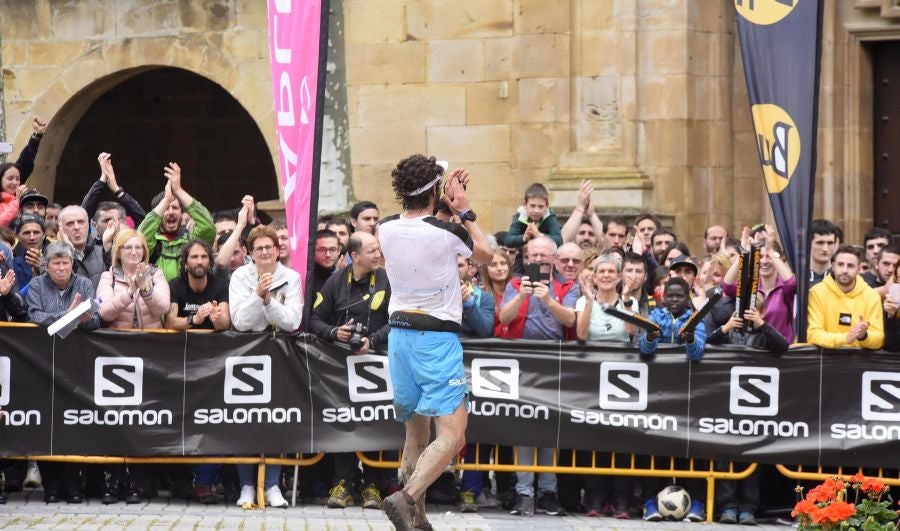 El joven suizo Rémi Bonnet (23 años) se ha impuesto en la categoría masculina de la Zegama-Aizkorri tras completar la prueba en 3:53:57.