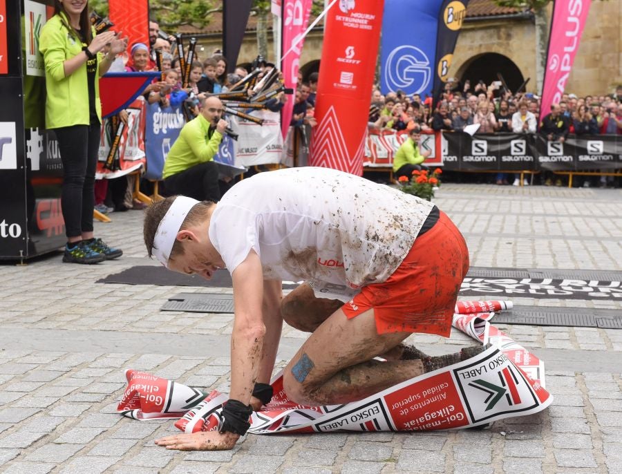 El joven suizo Rémi Bonnet (23 años) se ha impuesto en la categoría masculina de la Zegama-Aizkorri tras completar la prueba en 3:53:57.