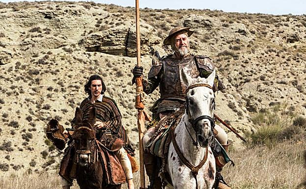 Jonathan Pryce y Adam Driver son los protagonistas de 'El hombre que mató a Don Quijote' (2018).