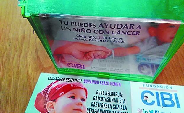 Una de las huchas colocadas por la Fundación CIBI.