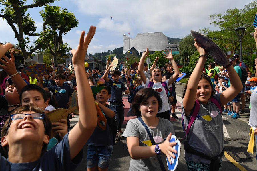 La villa costera acoge hoy la 27 edición de una celebración que tiene como objetivo «reivindicar que la escuela pública debe ser el eje del sistema educativo».