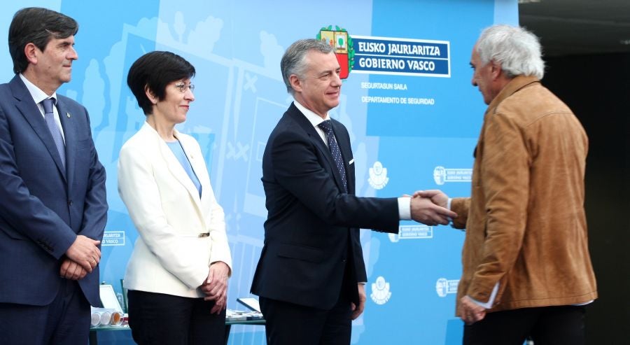 El museo de la Ertzaintza en Arkaute tendrá un «espacio permanente» dedicado a todos los agentes víctimas del terrorismo o fallecidos en acto de servicio, ha anunciado hoy el lehendakari, Iñigo Urkullu, durante la entrega de condecoraciones a ertzainas y policías de otros cuerpos.