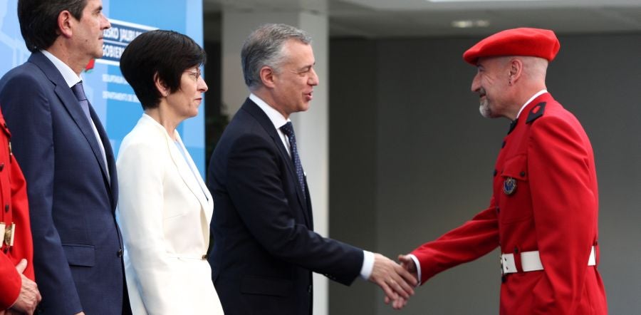 El museo de la Ertzaintza en Arkaute tendrá un «espacio permanente» dedicado a todos los agentes víctimas del terrorismo o fallecidos en acto de servicio, ha anunciado hoy el lehendakari, Iñigo Urkullu, durante la entrega de condecoraciones a ertzainas y policías de otros cuerpos.