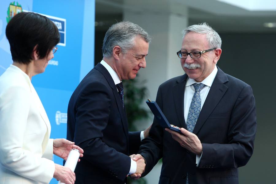 El museo de la Ertzaintza en Arkaute tendrá un «espacio permanente» dedicado a todos los agentes víctimas del terrorismo o fallecidos en acto de servicio, ha anunciado hoy el lehendakari, Iñigo Urkullu, durante la entrega de condecoraciones a ertzainas y policías de otros cuerpos.